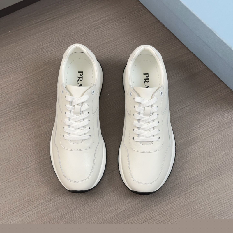 Pra*a casual shoes